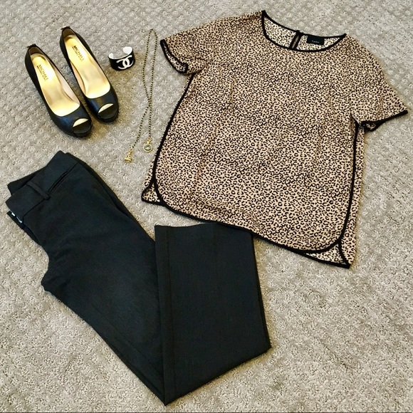 NEW! Leopard blouse w/ black trim - Picture 6 of 7